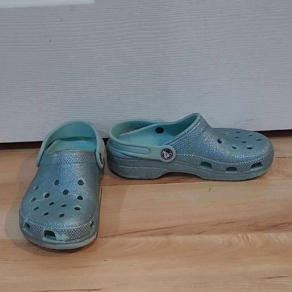 Crocs Kids Size 3 Glitter Clogs